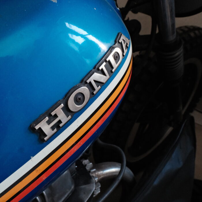 an example of mario's art and motorbikes