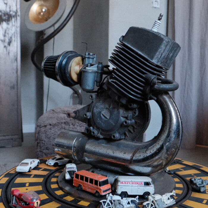 an example of mario's art and motorbikes